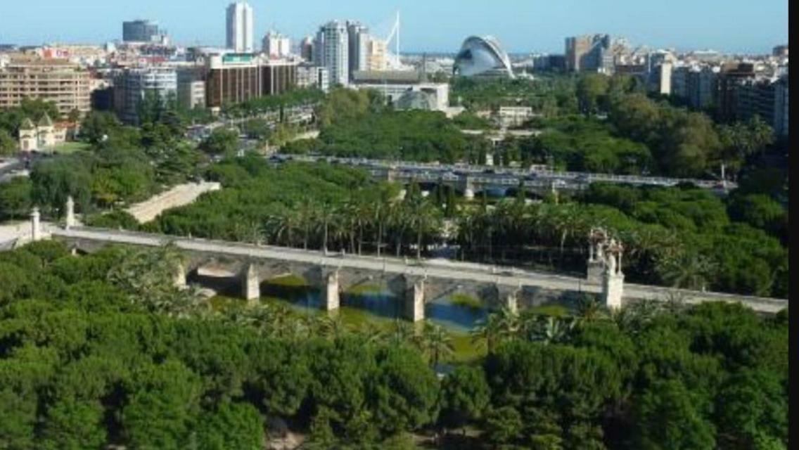 Apto En Ciudad De Las Ciencias Y Cerca Playa Valencia Exterior foto